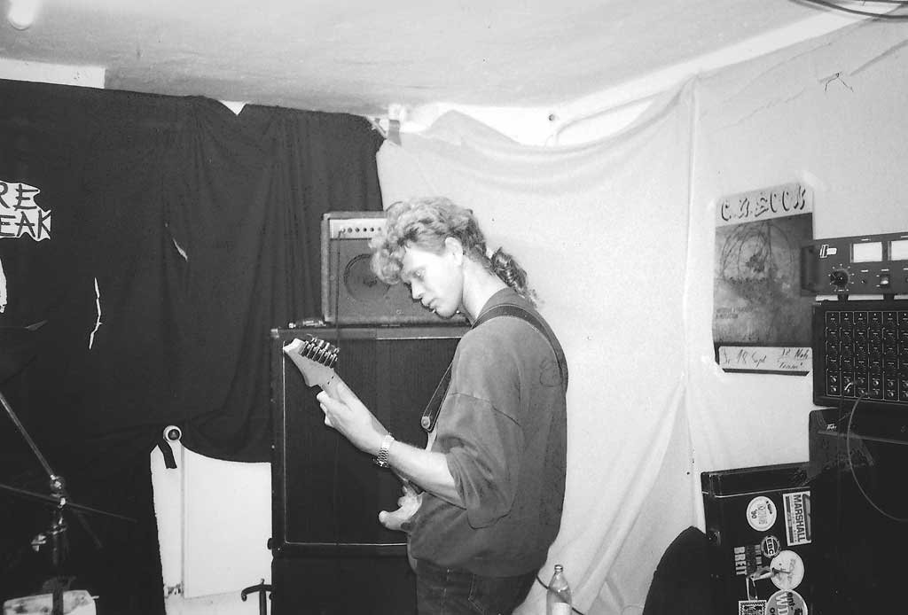 Frank-Wirebreak2 Frank-Wirebreak2